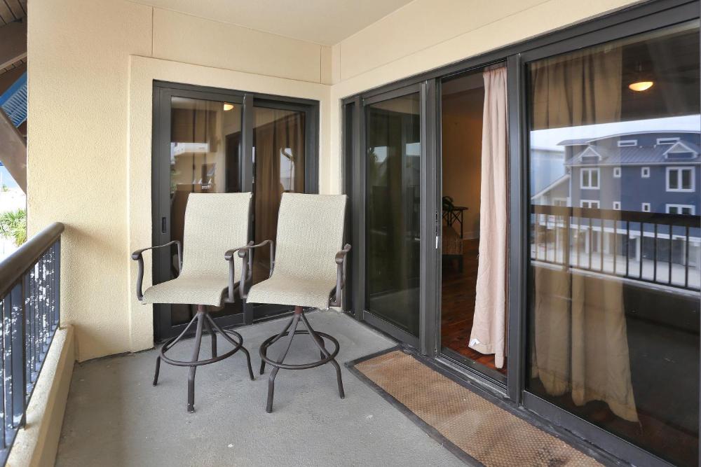 Two-Bedroom Apartment with Ocean View interior